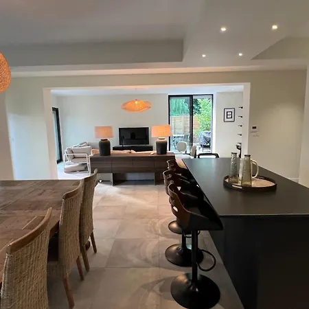 Apartment Chez Max - Terrasse - Climatisation - Parking Gratuit *