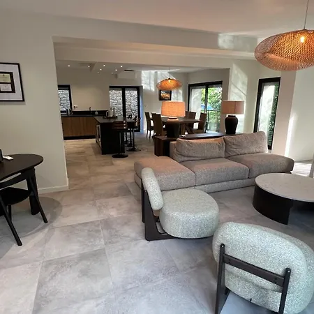 Apartment Chez Max - Terrasse - Climatisation - Parking Gratuit *