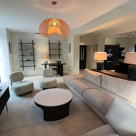 Chez Max - Terrasse - Climatisation - Parking Gratuit * Beaune (Cote d'Or)