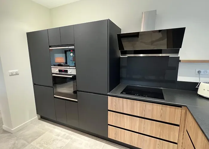 Chez Max - Terrasse - Climatisation - Parking Gratuit Апартаменти Бон