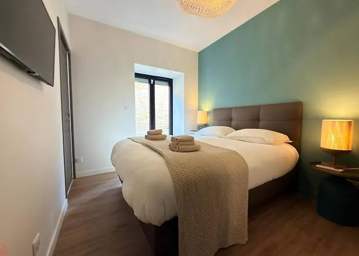 Апартаменти Chez Max - Terrasse - Climatisation - Parking Gratuit