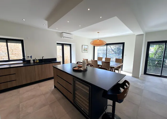 Chez Max - Terrasse - Climatisation - Parking Gratuit Апартаменти *